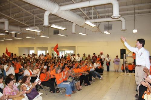 Las Mujeres del MT, reconocen labor del Candidato Gabriel De la Garza en Matamoros.